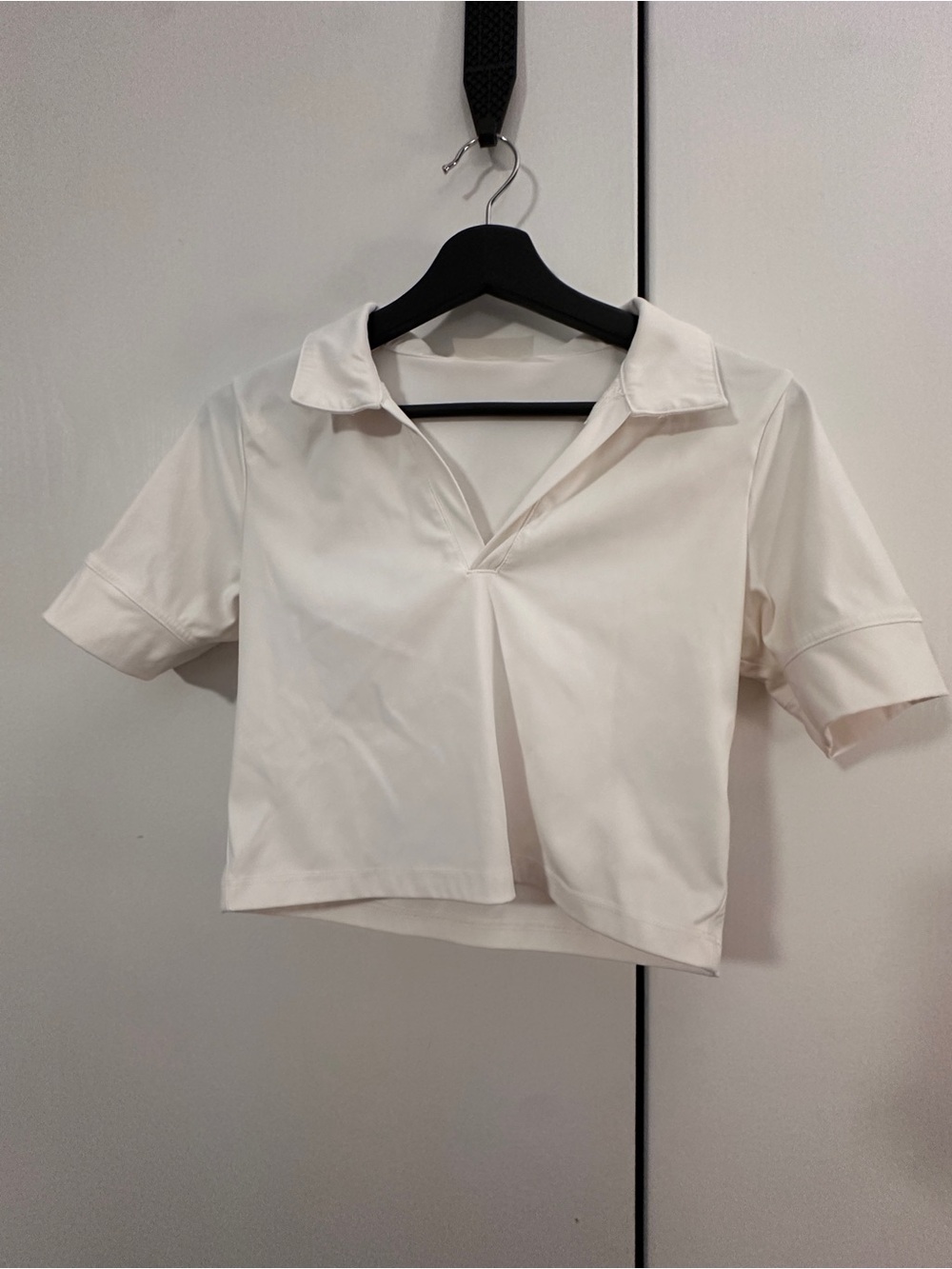 Cropped Open-V Polo Top in Cream